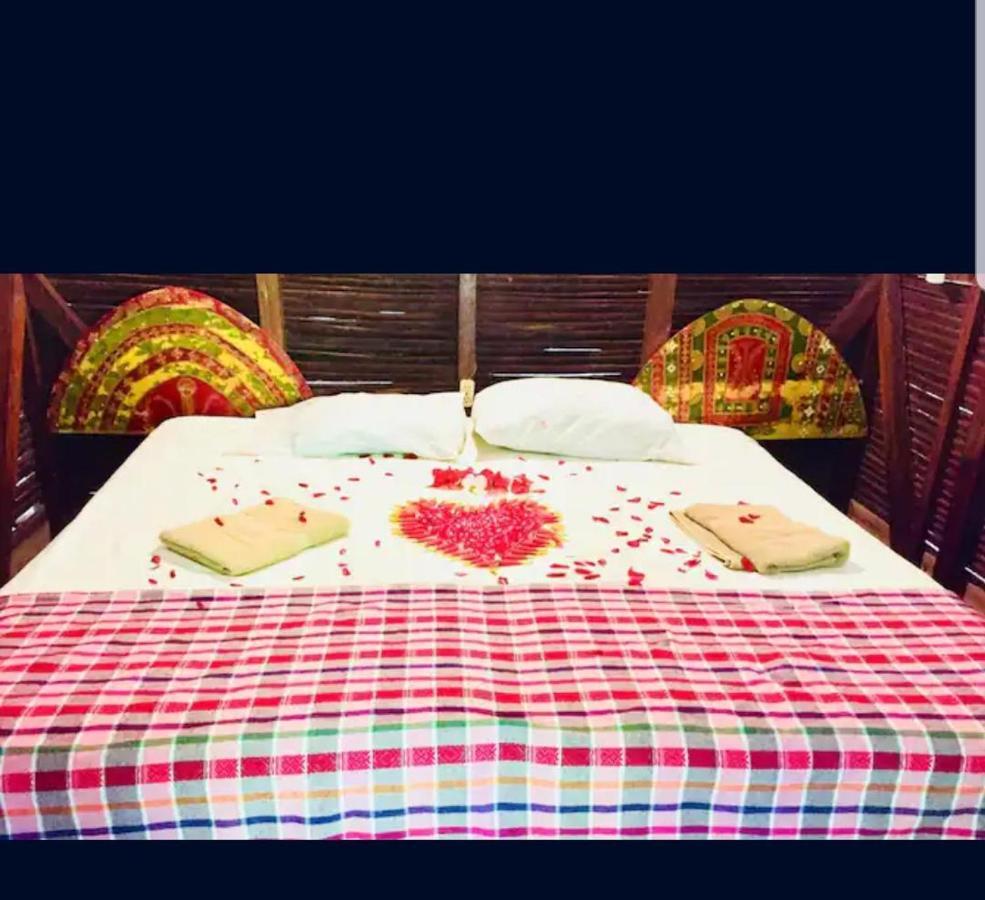Hotel La Casa Rosada Livingston Ngoại thất bức ảnh