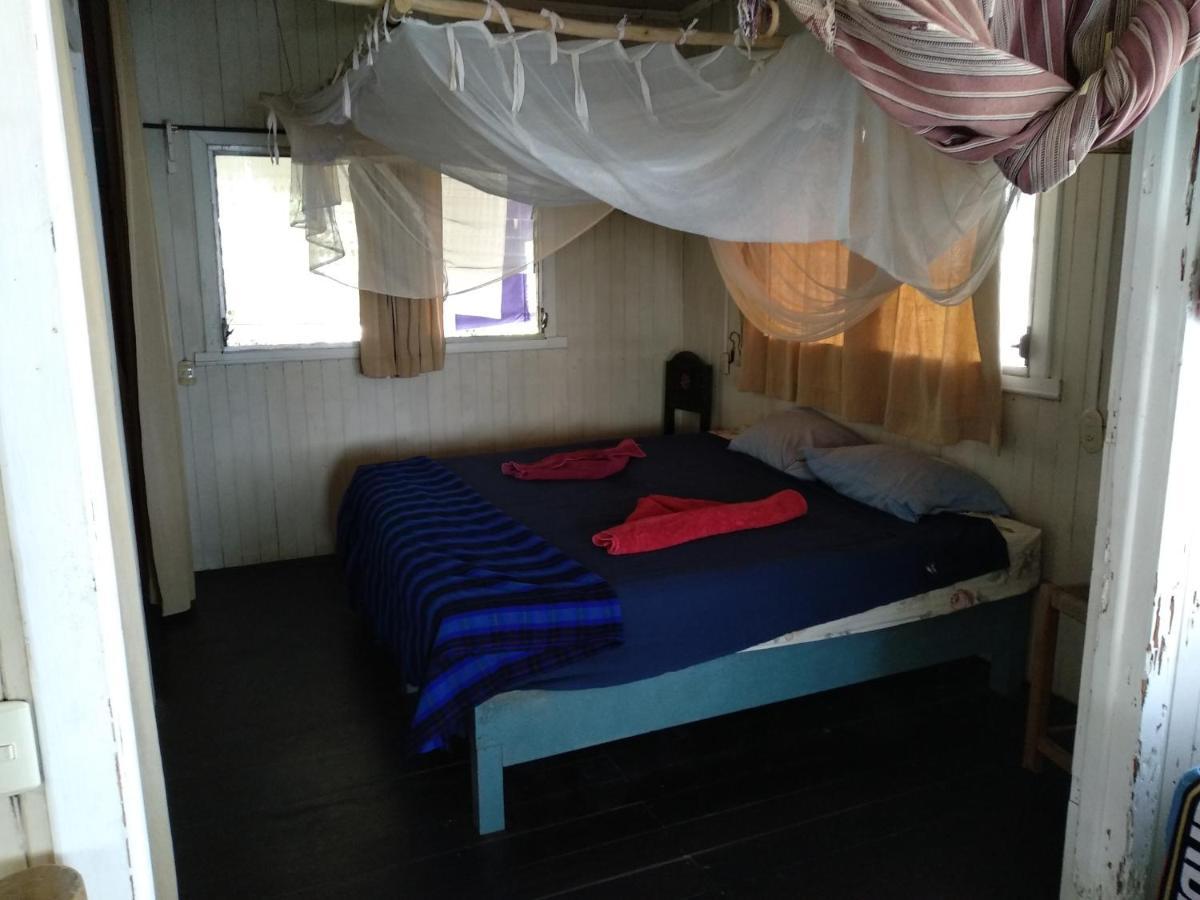 Hotel La Casa Rosada Livingston Ngoại thất bức ảnh